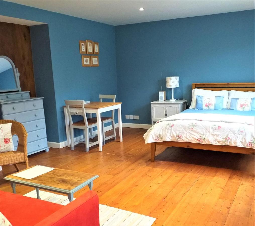 אוקהמפטון Lobhill Farmhouse Bed And Breakfast And Self Catering Accommodation מראה חיצוני תמונה
